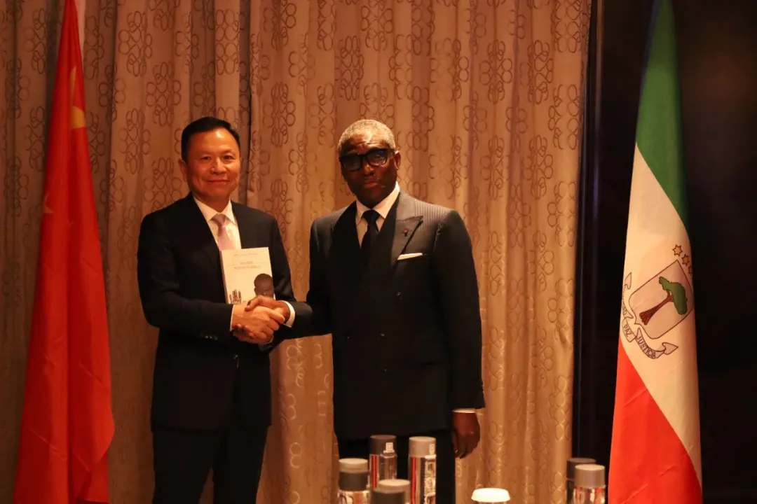 赤道几内亚共和国访华代表与ag旗舰厅官网股份深入探讨产业协同发展